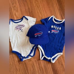 Buffalo Bills Onesie & Hat